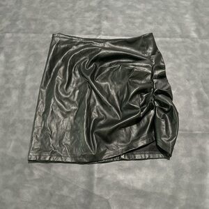 Elegant Black Leather Skirt